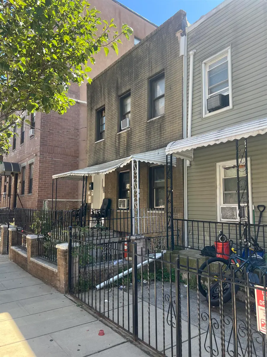 717 28TH ST, Union City, NJ 07087 - #2