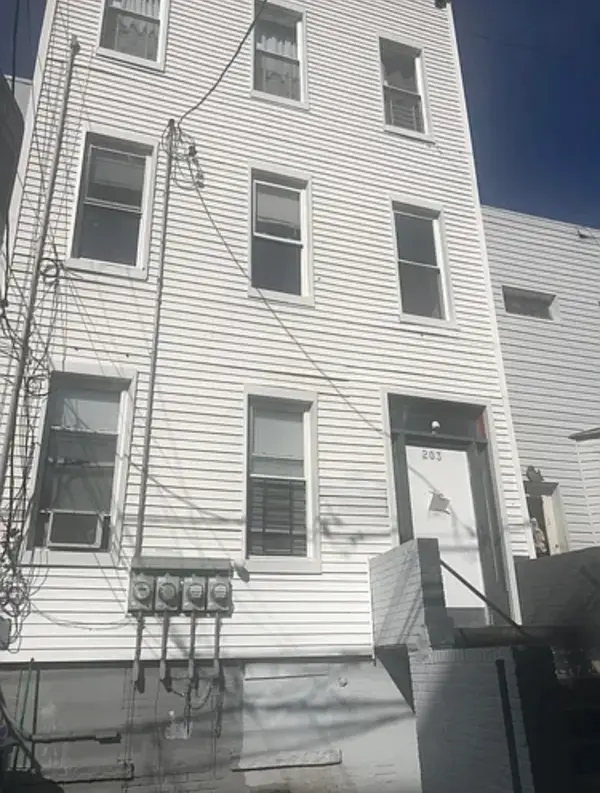203 DELAWARE AVE, JC, Journal Square, NJ 07306