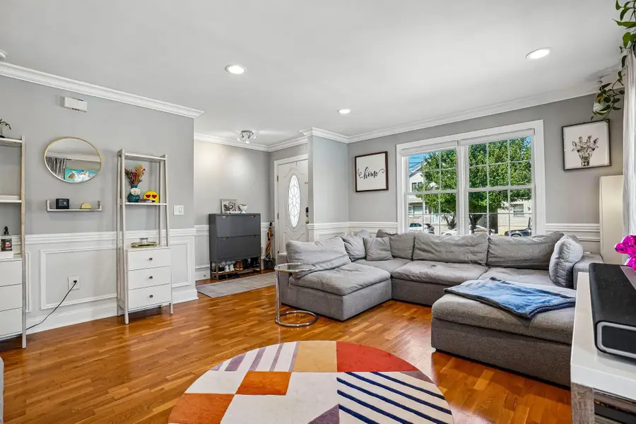 364 GROVE ST, East Rutherford, NJ 07073 - #2