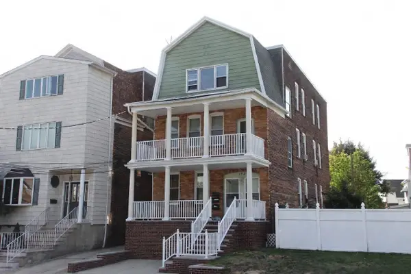 123-125 NEWMAN AVE, Bayonne, NJ 07002