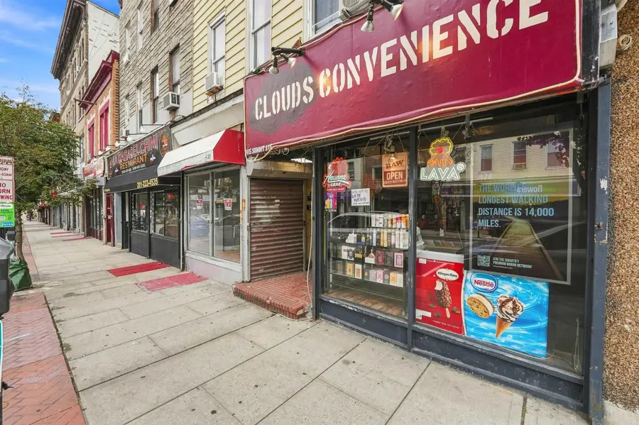 913 SUMMIT AVE, Union City, NJ 07087 - #2