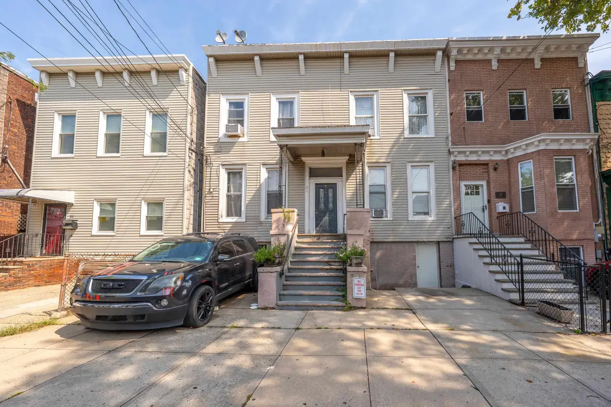 26 IRVING ST, Jersey City, NJ 07307 - #1