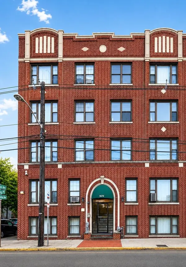 1870 KENNEDY BLVD #2A, JC, Greenville, NJ 07305