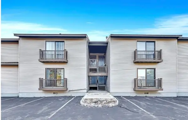 905 SPRUCE HILLS DR #905, GLEN GARDNER, NJ 08826