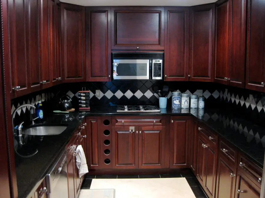 46 WALNUT ST, Jersey City, NJ 07305 - #2