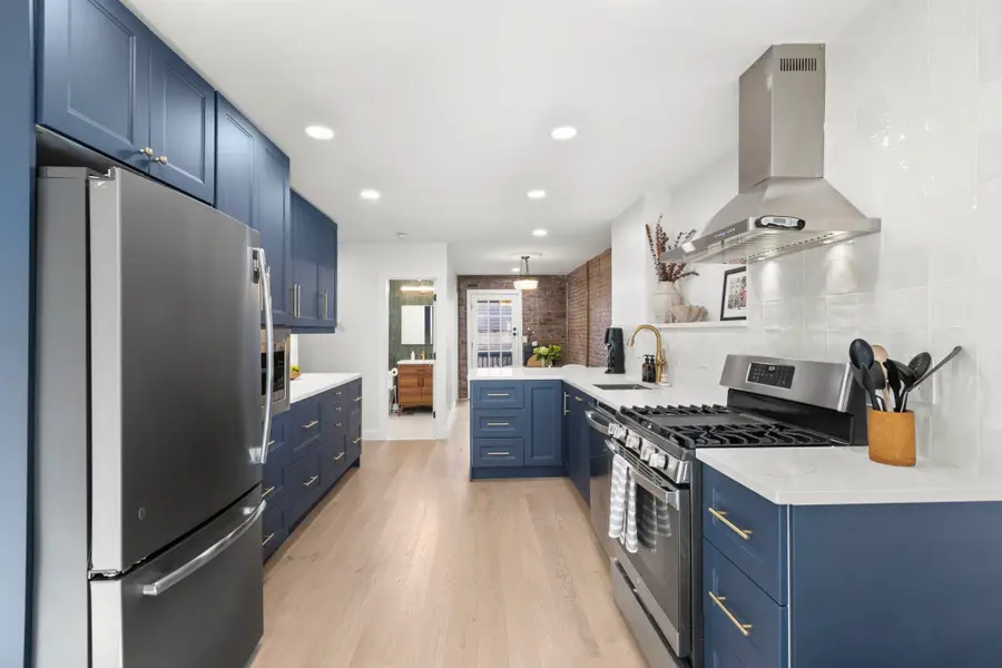 302 4TH ST, Jersey City, NJ 07302 - #2
