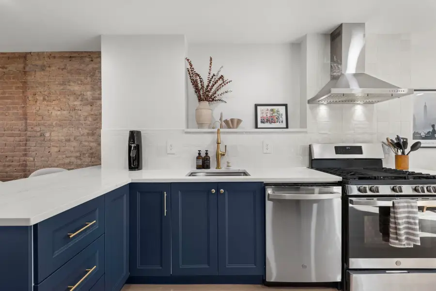 302 4TH ST, Jersey City, NJ 07302 - #3