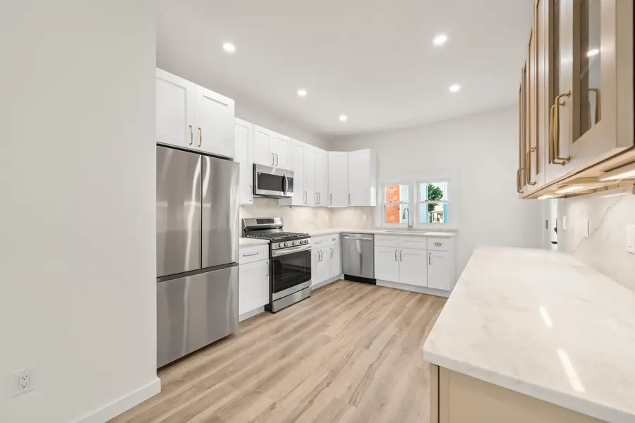 13 EAST 32ND ST, Bayonne, NJ 07002 - #3