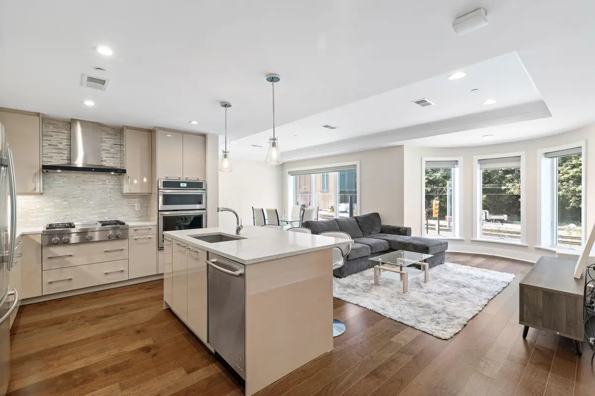 100 ETON ROW #203, Weehawken, NJ 07086 - #1