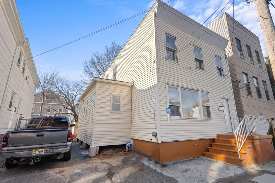 173-175 LEMBECK AVE, Jersey City, NJ 07305 - #2