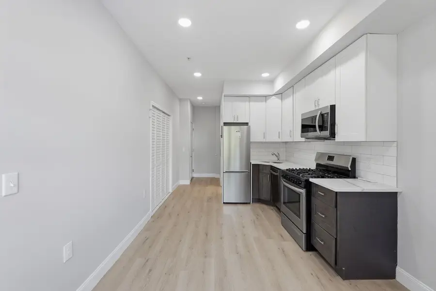 483 MARTIN LUTHER KING JR DR, Jersey City, NJ 07304 - #3