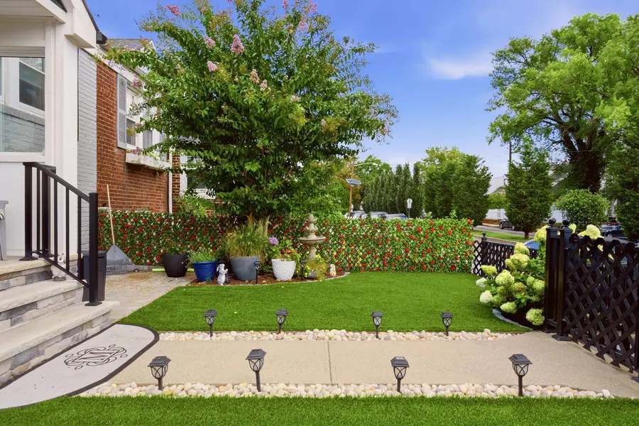29 PARKSIDE LANE, Bayonne, NJ 07002 - #3