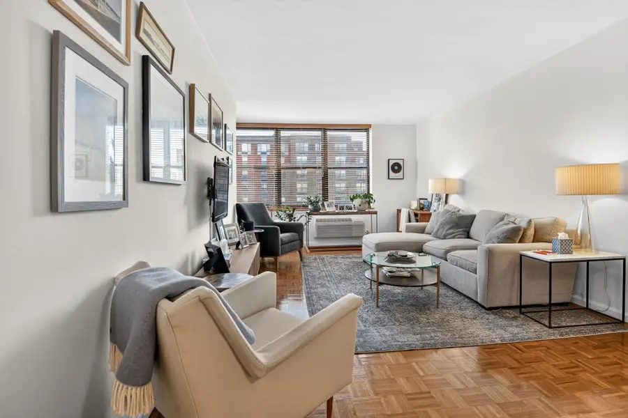 2 CONSTITUTION CT #1010, Hoboken, NJ 07030 - #3