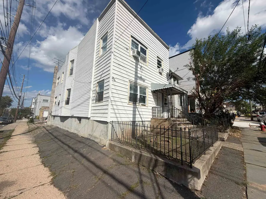 38 CLIFF ST, Jersey City, NJ 07306 - #2