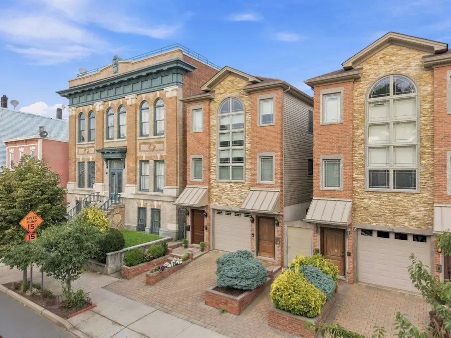 98 SHERMAN AVE #1, Jersey City, NJ 07307 - #2
