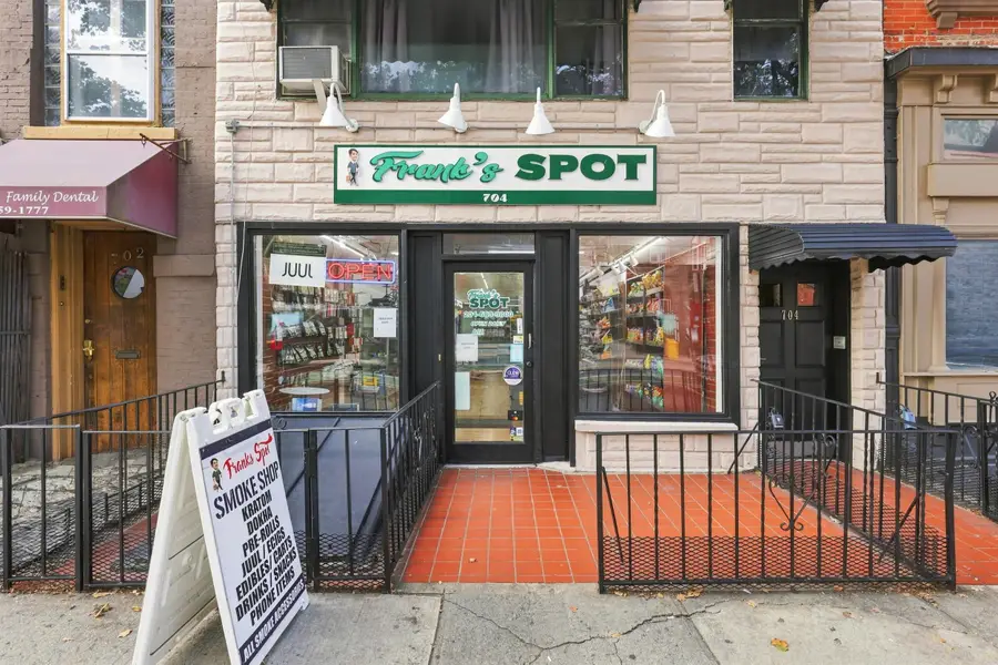 704 WASHINGTON ST, Hoboken, NJ 07030 - #2