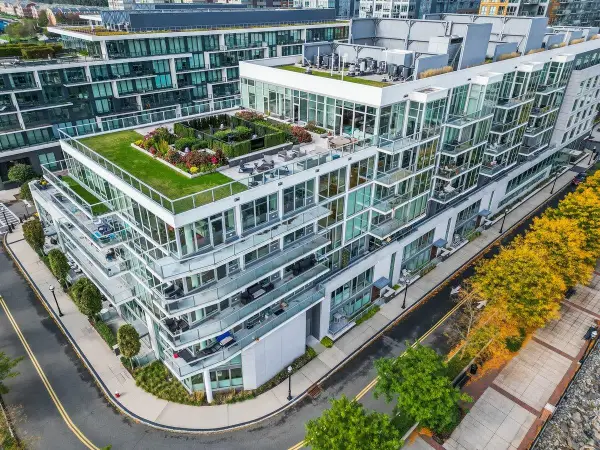 1000 AVENUE AT PORT IMPERIAL #TH102, Weehawken, NJ 07086