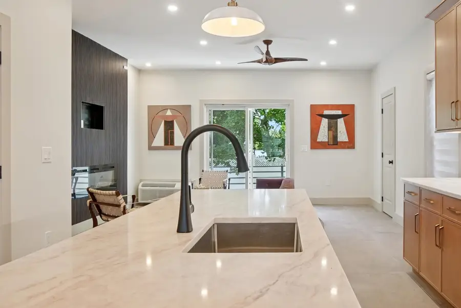 121 CLINTON AVE, Jersey City, NJ 07304 - #2