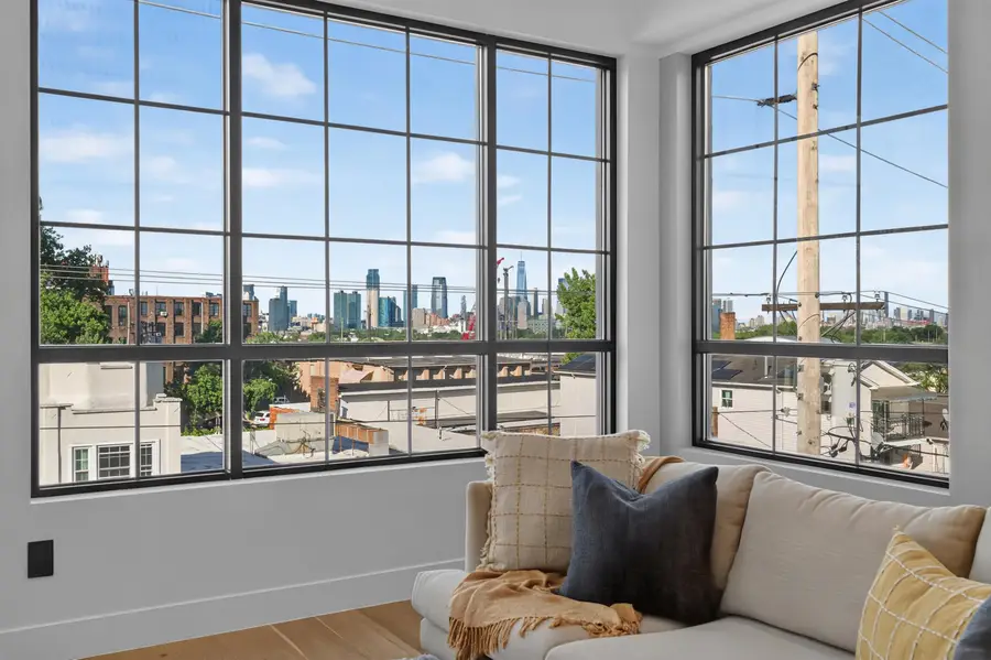 31 BAYVIEW AVE #PH, Jersey City, NJ 07305 - #3