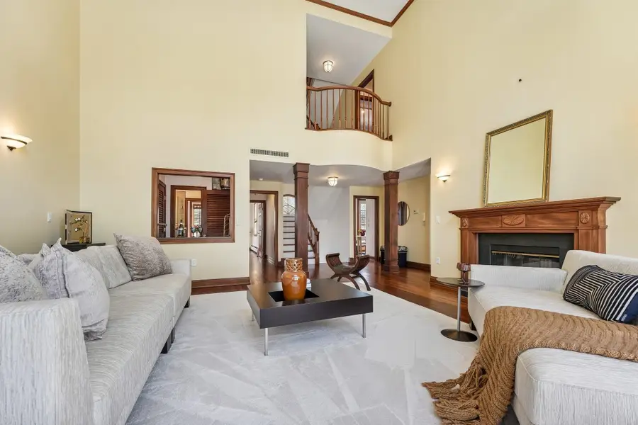 30 HALF MOON ISLE, Jersey City, NJ 07305 - #3
