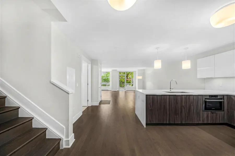 9 AVENUE AT PORT IMPERIAL #TH3, West New York, NJ 07093 - #3