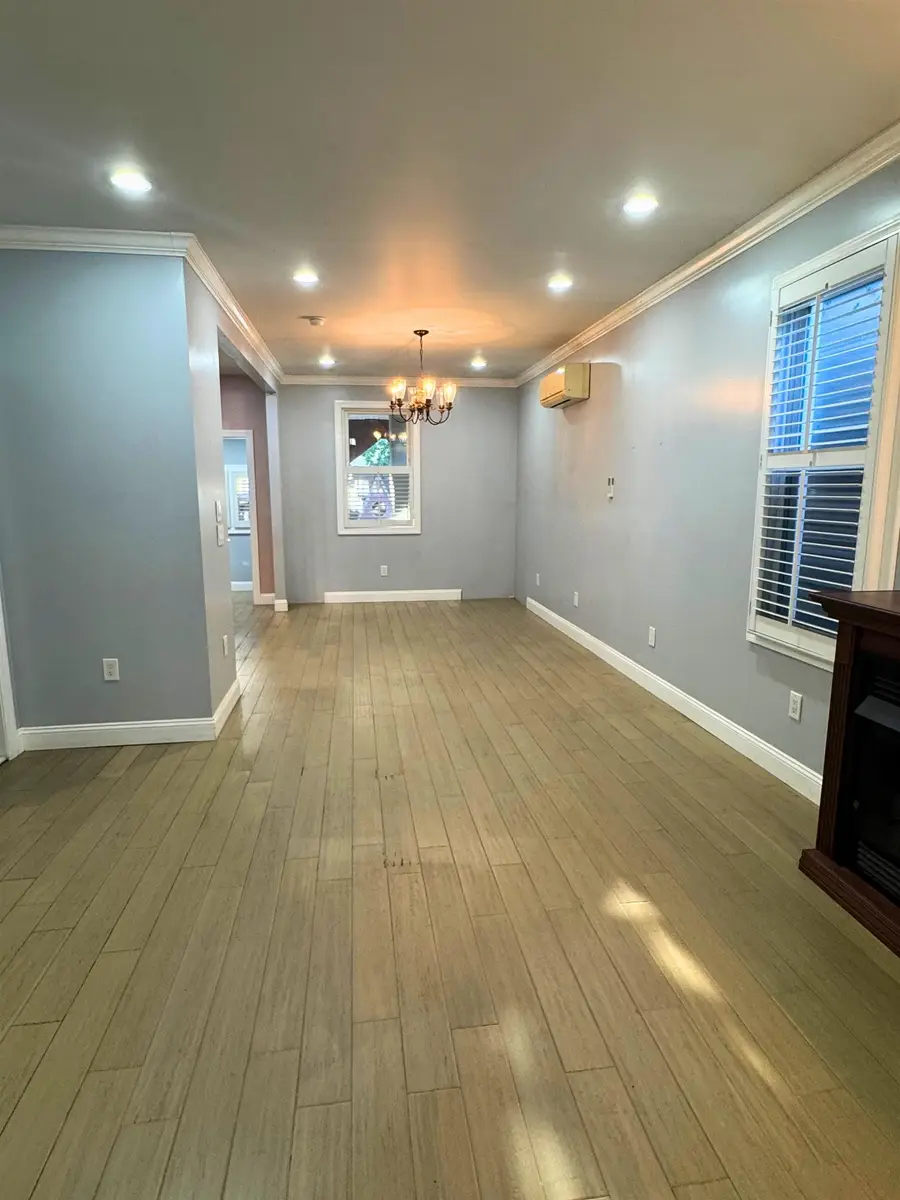 33 KELLY PARKWAY, Bayonne, NJ 07002 - #3