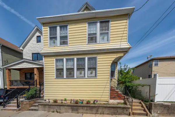 47 EAST 27TH ST, Bayonne, NJ 07002