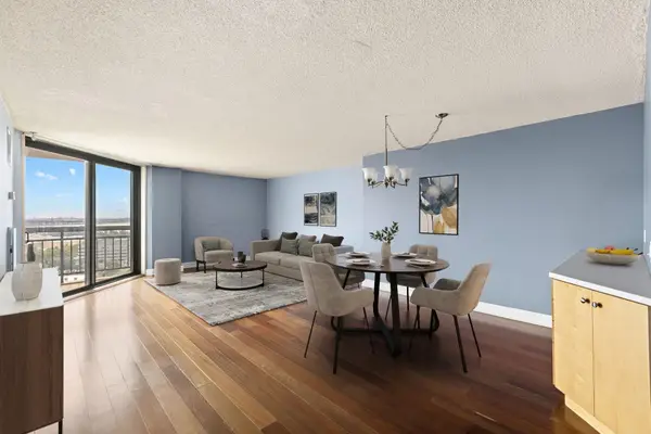 2032 HARMON COVE TOWER #2032, Secaucus, NJ 07094
