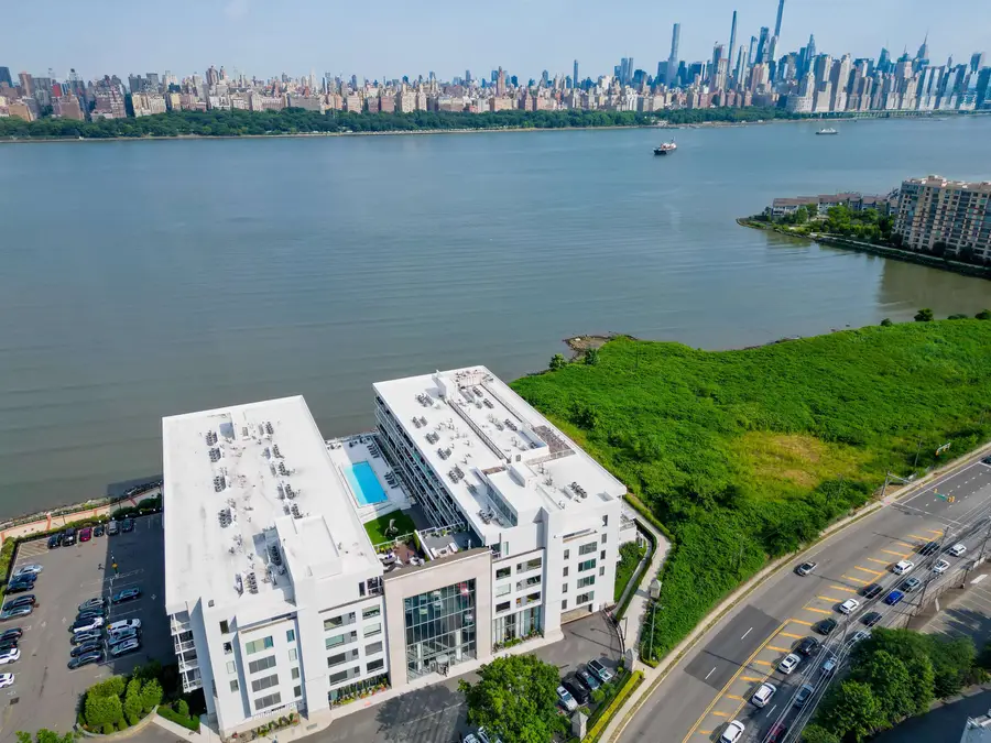 3 SOMERSET LANE #504, Edgewater, NJ 07020 - #3