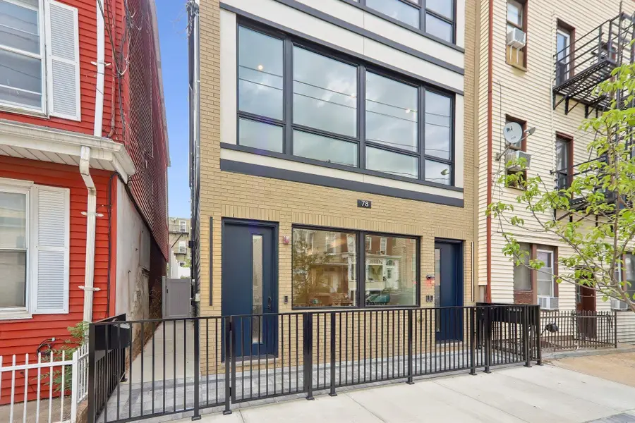 78 ZABRISKIE ST #3, Jersey City, NJ 07307 - #2