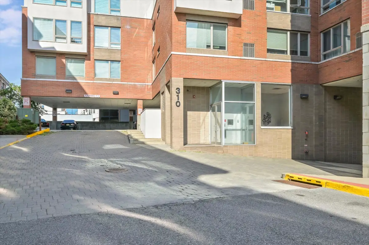 310 CLIFF LANE #2D, Cliffside Park, NJ 07010-1470 - #1