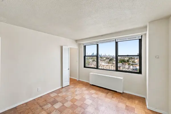 201 ST PAULS AVE #11B, JC, Journal Square, NJ 07306
