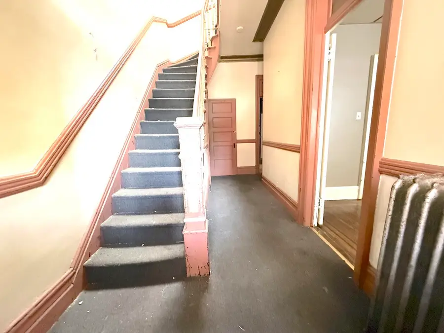 811 SIP ST, Union City, NJ 07087 - #3