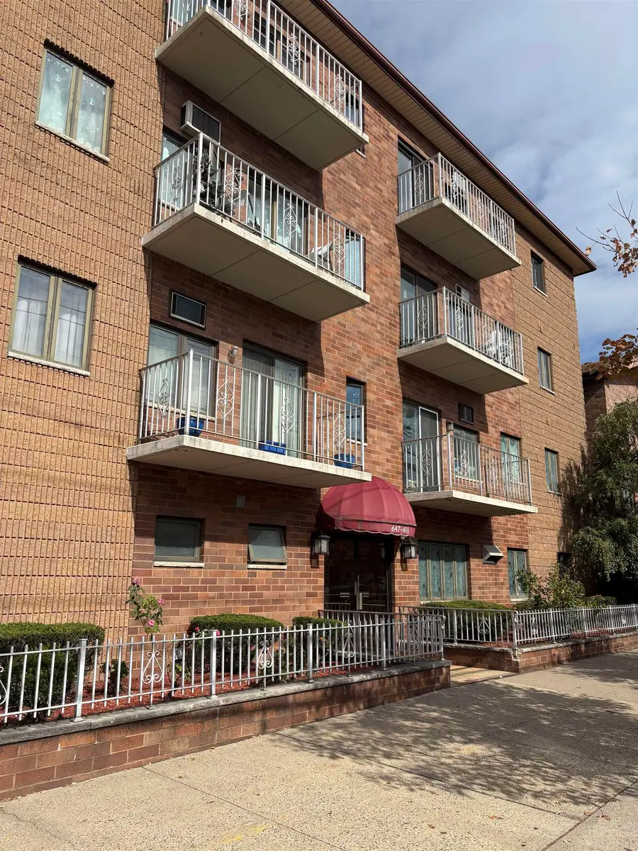 647-653 KENNEDY BLVD #304, Bayonne, NJ 07002 - #2