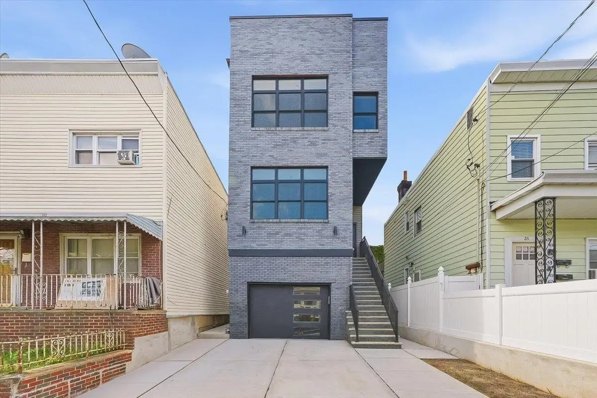 24 WEST 19TH ST, Bayonne, NJ 07002 - #1