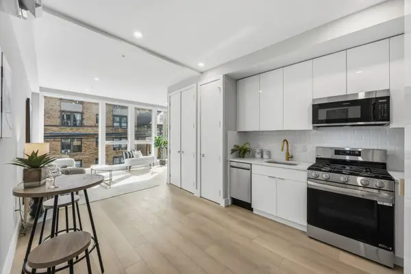 77 VAN REYPEN ST #1, JC, Journal Square, NJ 07306