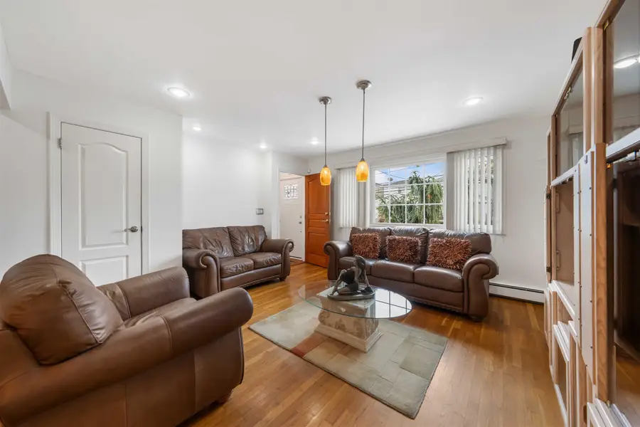 378 CATOR AVE, Jersey City, NJ 07305 - #3