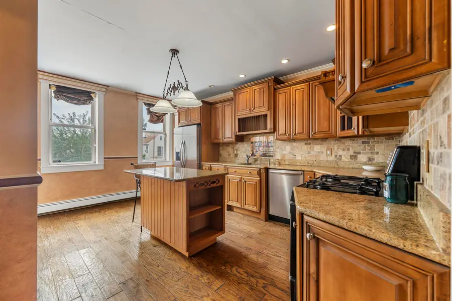 82 EAST 26TH ST, Bayonne, NJ 07002 - #3