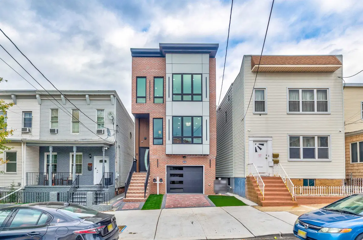 282 DANFORTH AVE, Jersey City, NJ 07305 - #1