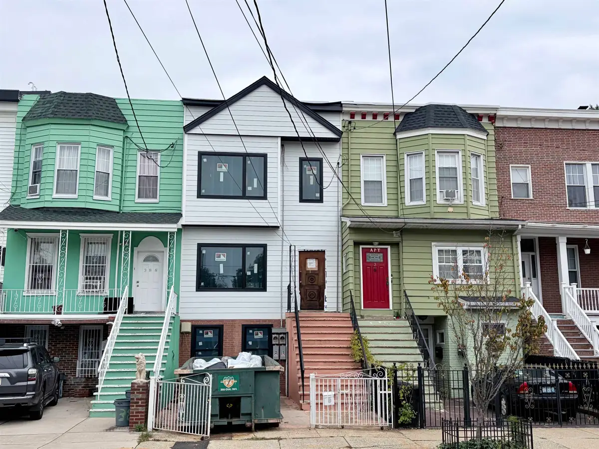 386 WEBSTER AVE, Jersey City, NJ 07307 - #1