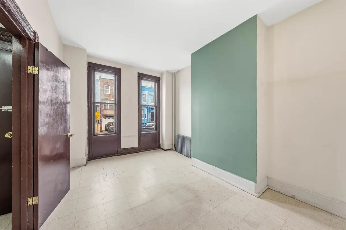 73 VIRGINIA AVE, Jersey City, NJ 07305 - #1
