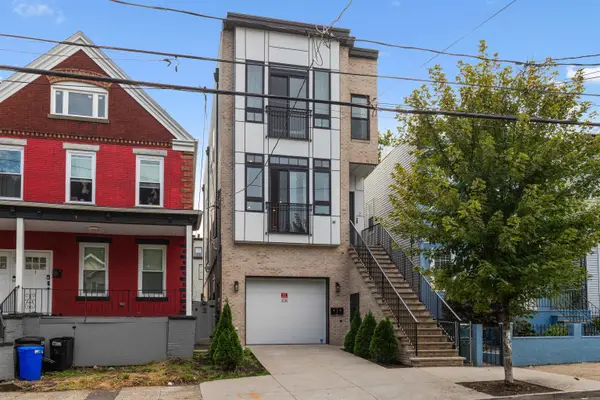 107 ORIENT AVE, JC, Bergen-Lafayett, NJ 07305
