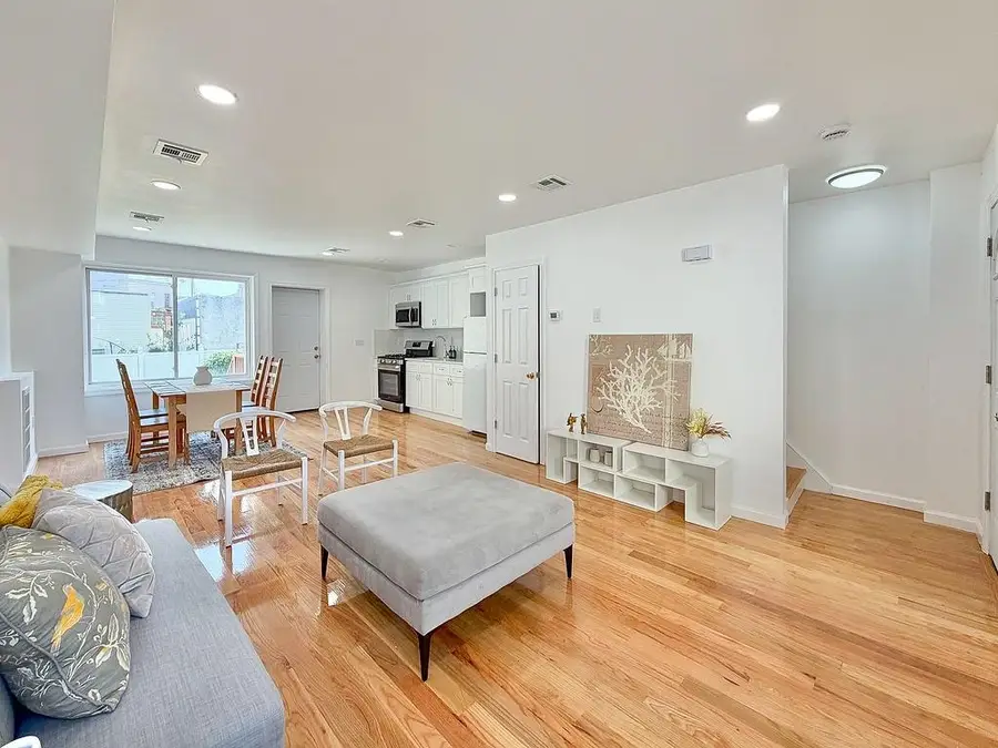 2810 CENTRAL AVE, Union City, NJ 07087 - #3
