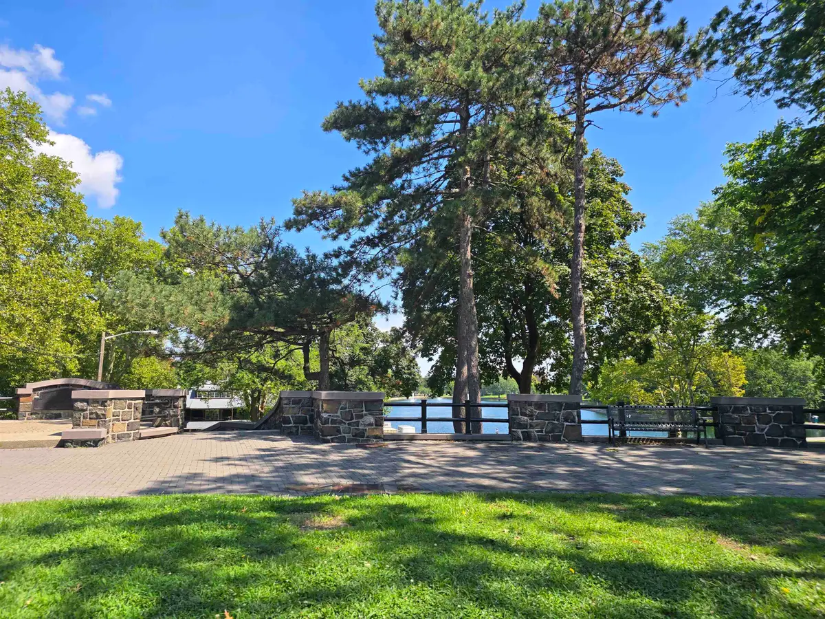 8811 BERGENLINE AVE #33, North Bergen, NJ 07047 - #1