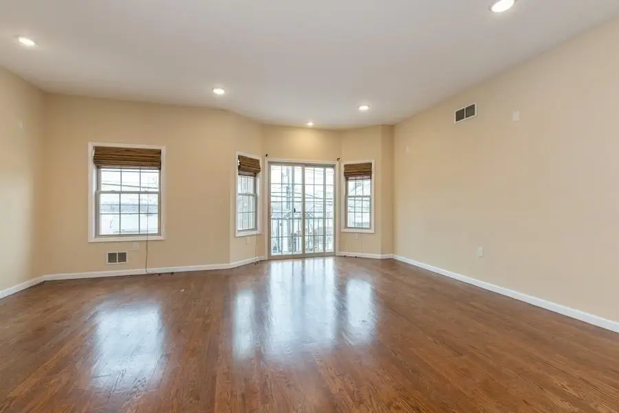 496 LIBERTY AVE, Jersey City, NJ 07307 - #3