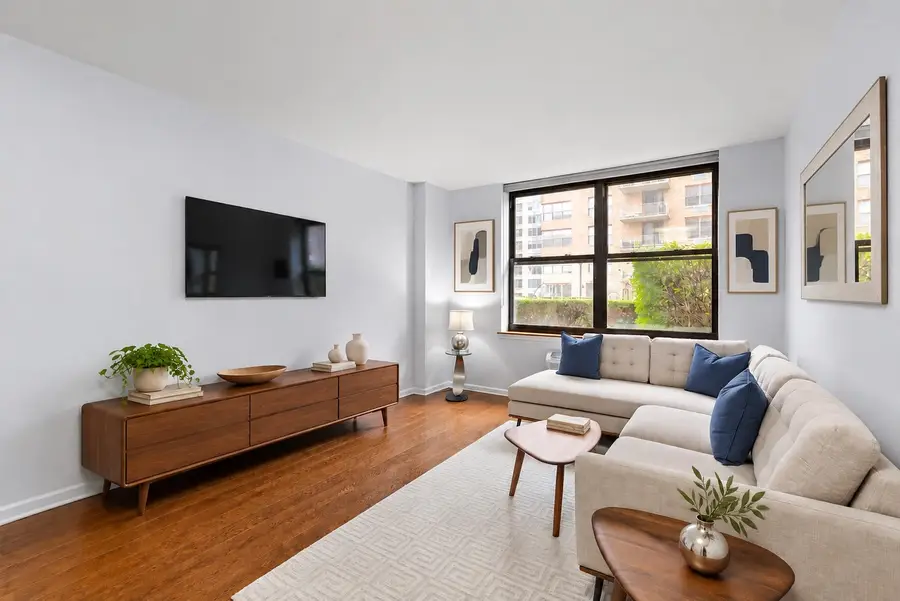 2 CONSTITUTION CT #413-A, Hoboken, NJ 07030 - #3