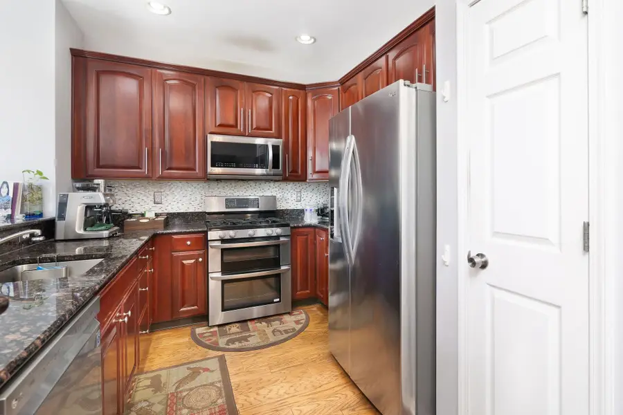 61 LEE CT, Jersey City, NJ 07305 - #3