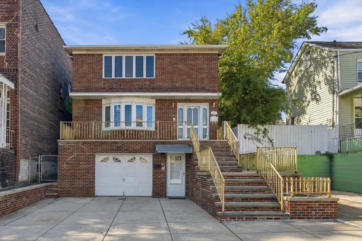 44 EAST 49TH ST, Bayonne, NJ 07002 - #1