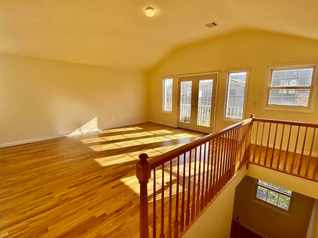 217 NEW YORK AVE, Jersey City, NJ 07307 - #1