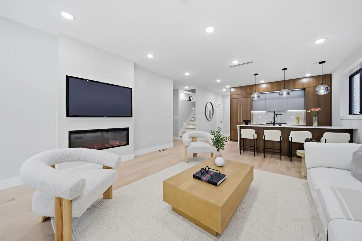 24 LINCOLN ST #1, Jersey City, NJ 07307 - #1